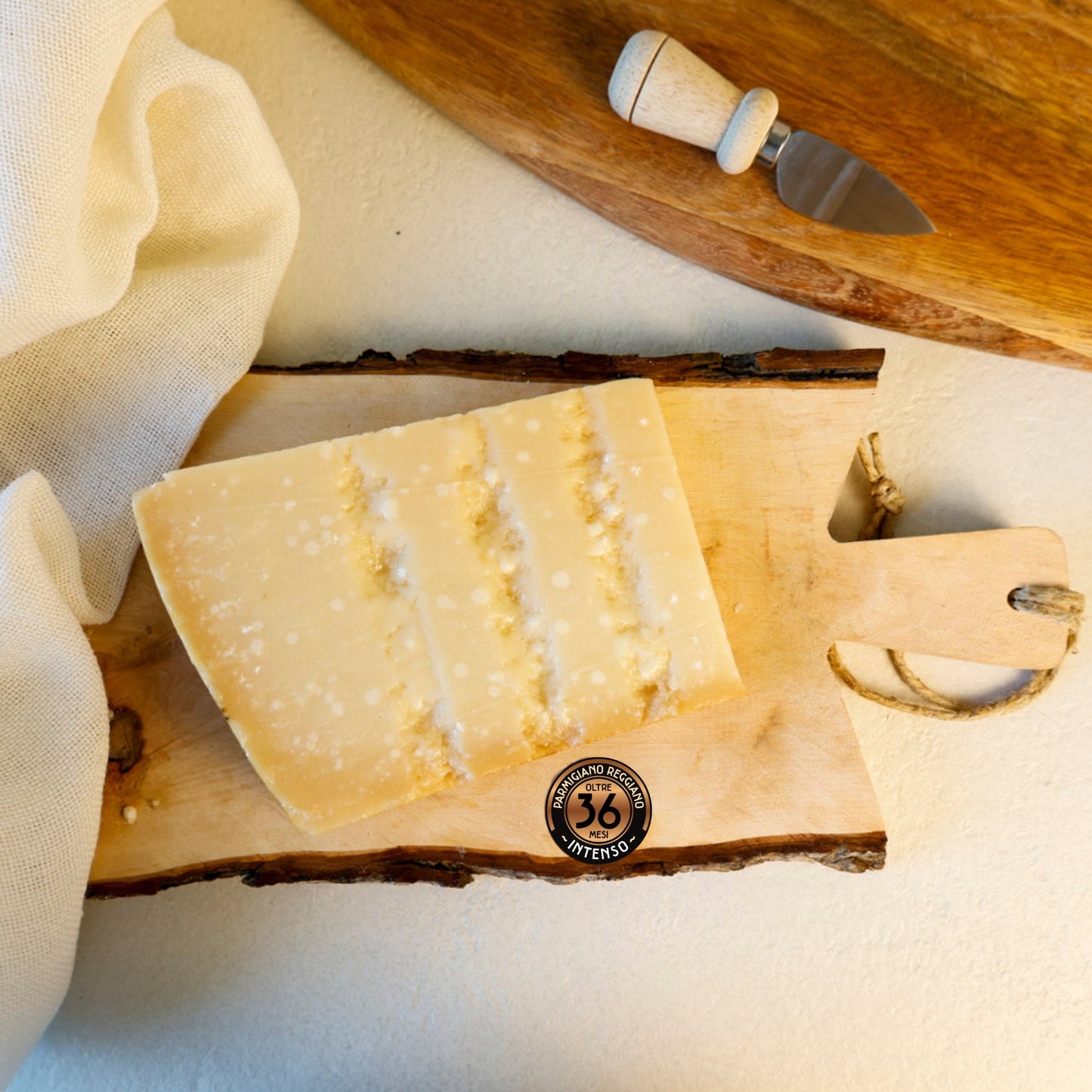 Echter Parmigiano Reggiano DOP aus Italien - eigene Produktion - 36 Monate gereift