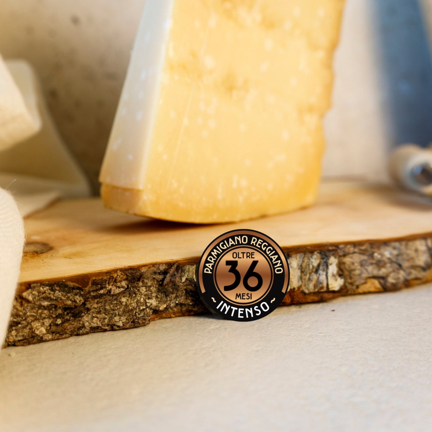 Echter Parmigiano Reggiano DOP aus Italien - eigene Produktion - 36 Monate gereift