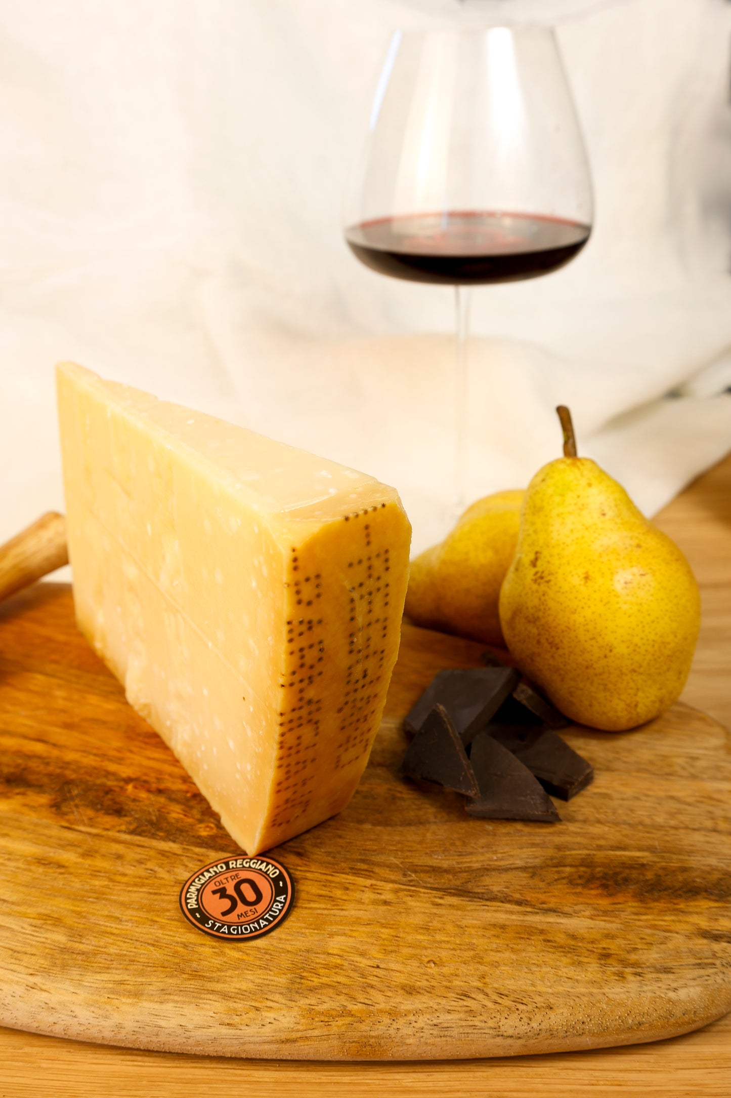 Parmigiano Reggiano mit dunkler Schokolade, Feigen, Birnen