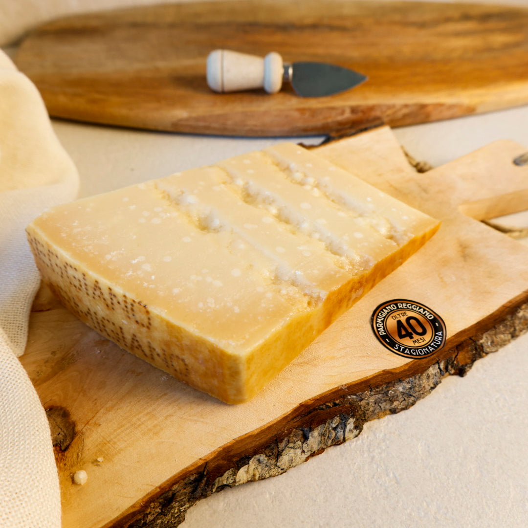 Parmigiano Reggiano 40 Monate – intensiv gereifter Parmesan aus Familienkäserei
