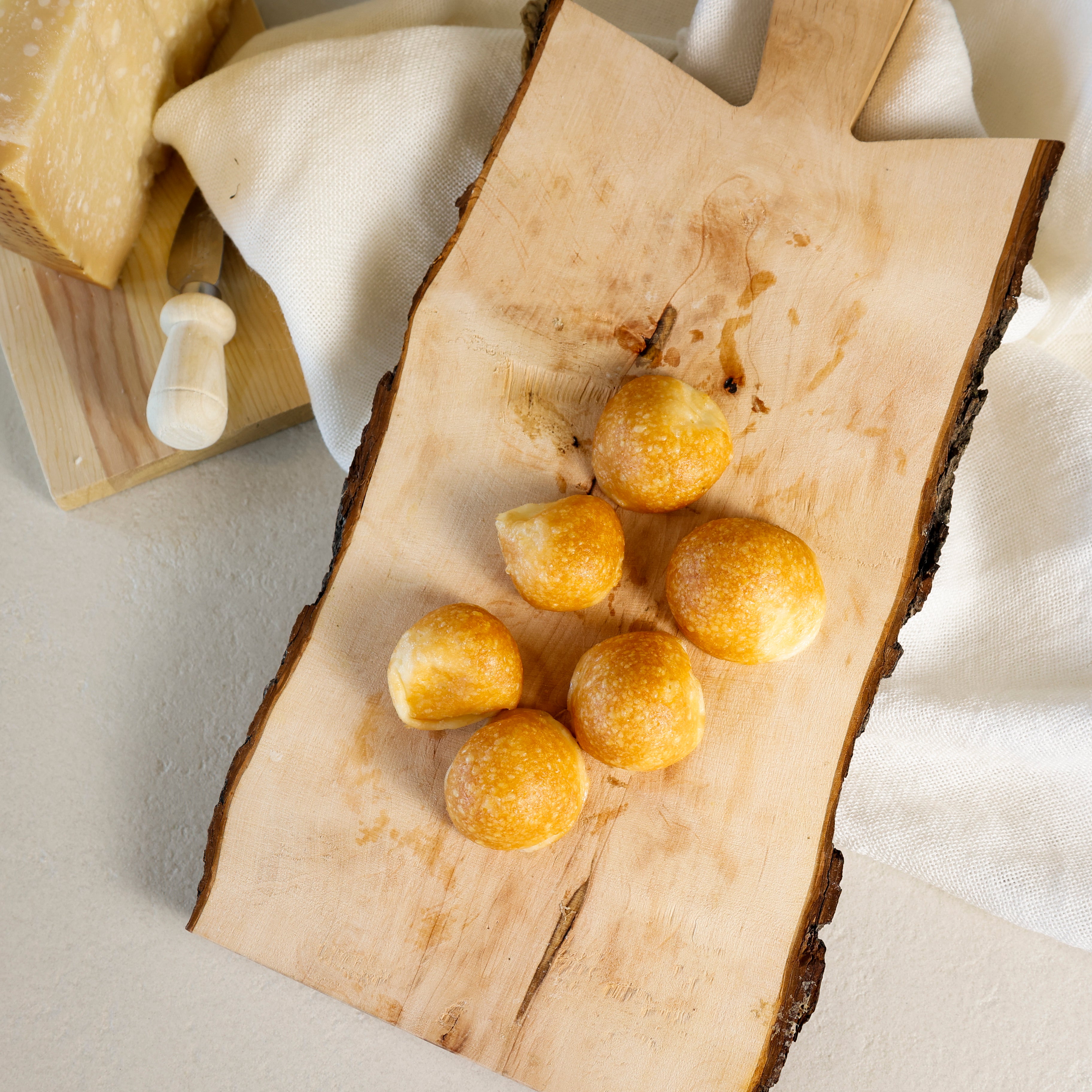 Kugel aus Parmigiano Reggiano